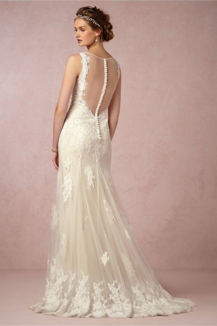 Элегантное свадебное платье в цвете айвори