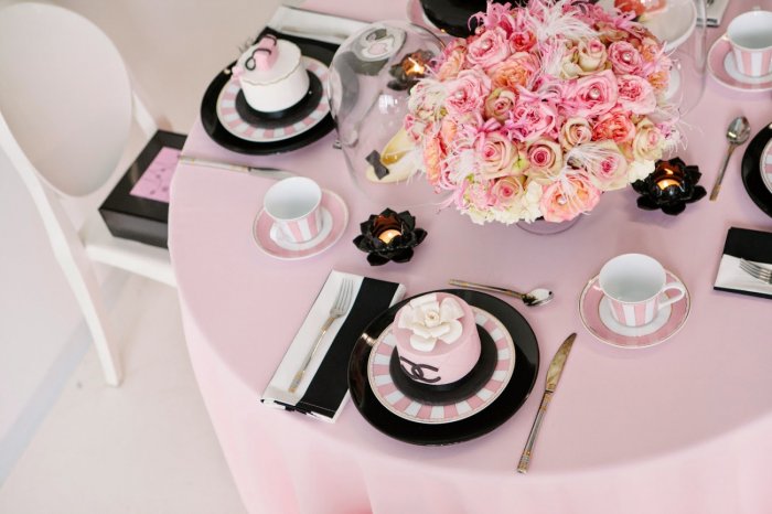 Свадьба в розово-черной палитре