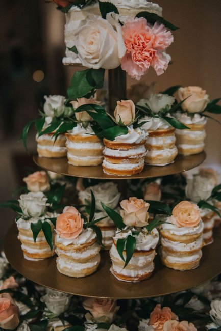 Пирожные на свадьбу