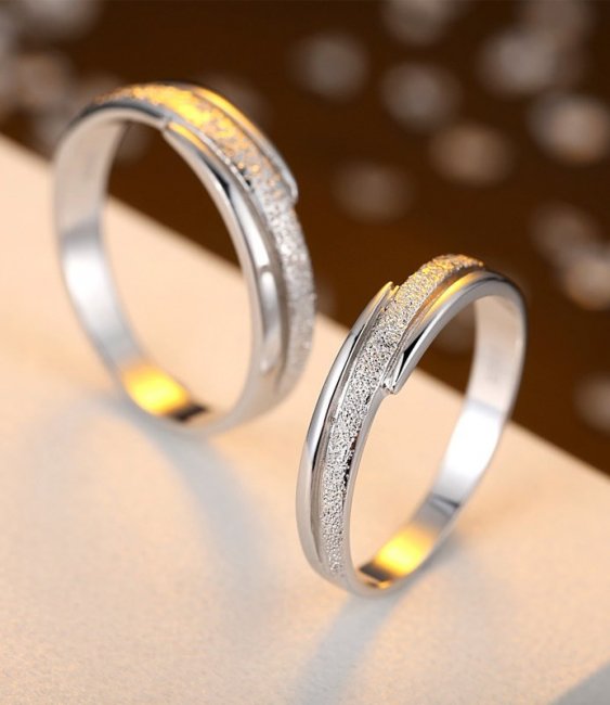 Обручальные кольца с рифленой поверхностью