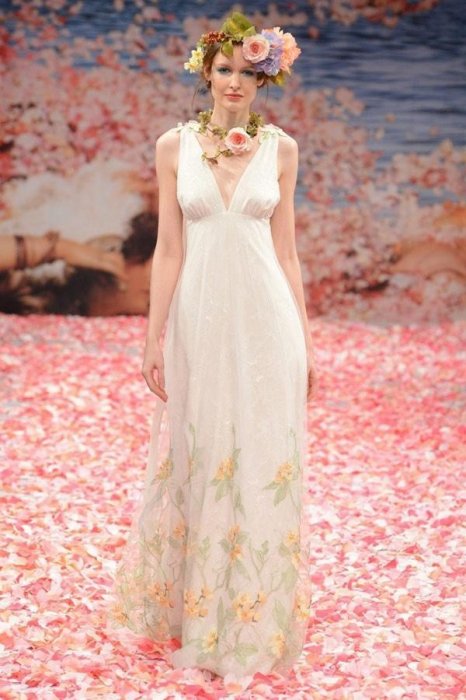 Дизайнерское платье с цветочным принтом