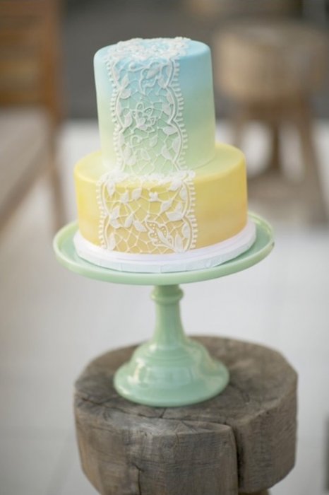 Нежный мини-торт на свадьбу