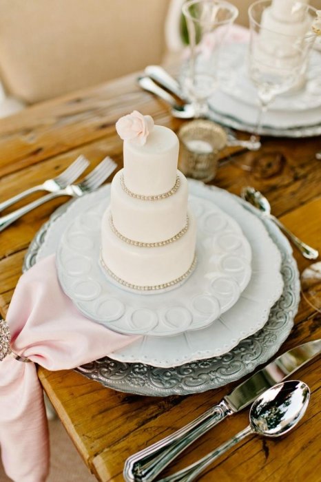 Милый мини-тортик на свадьбу