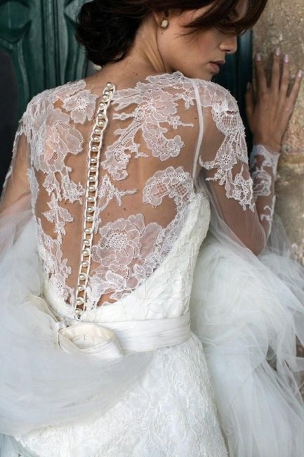 Декор спинки свадебного платья