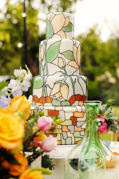 Расписной свадебный торт