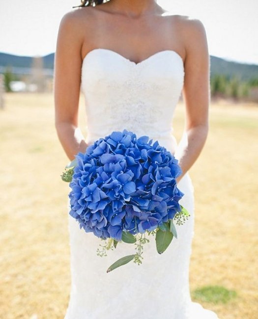 Букет невесты в синем цвете