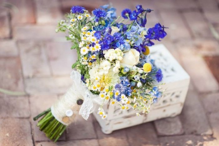 Букет для свадьбы в синем цвете