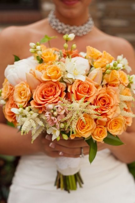 Оранжевый букет невесты