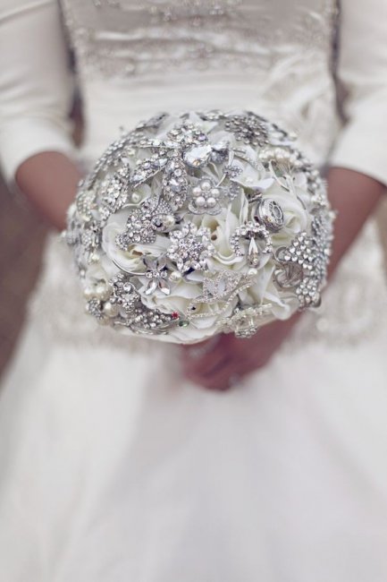 Букет невесты для серебряной свадьбы