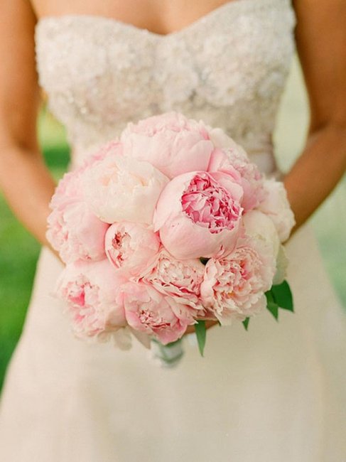 Букет невесты в нежно-розовом оттенке