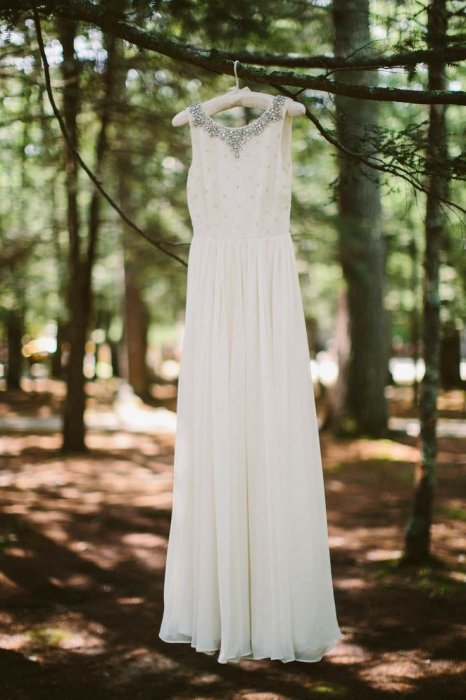 Красивая идея для фото свадебного платья