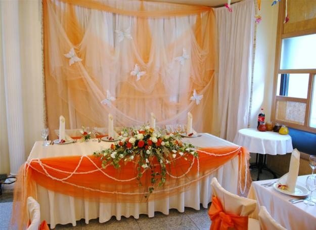 Свадебное оформление зала тканью
