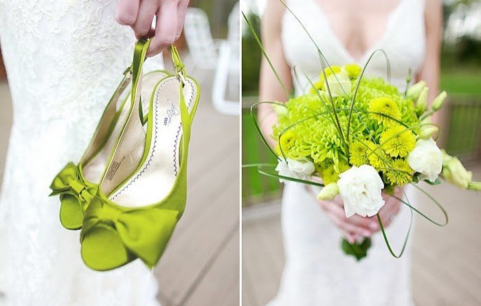 Туфли и букет невесты