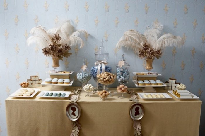 Свадебный декор с перьями