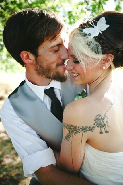 Татуировка у невесты