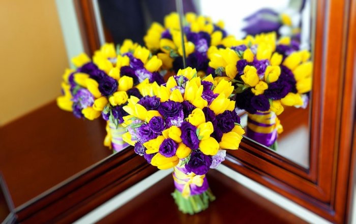 Цветы для свадьбы в фиолетово-желтом цвете