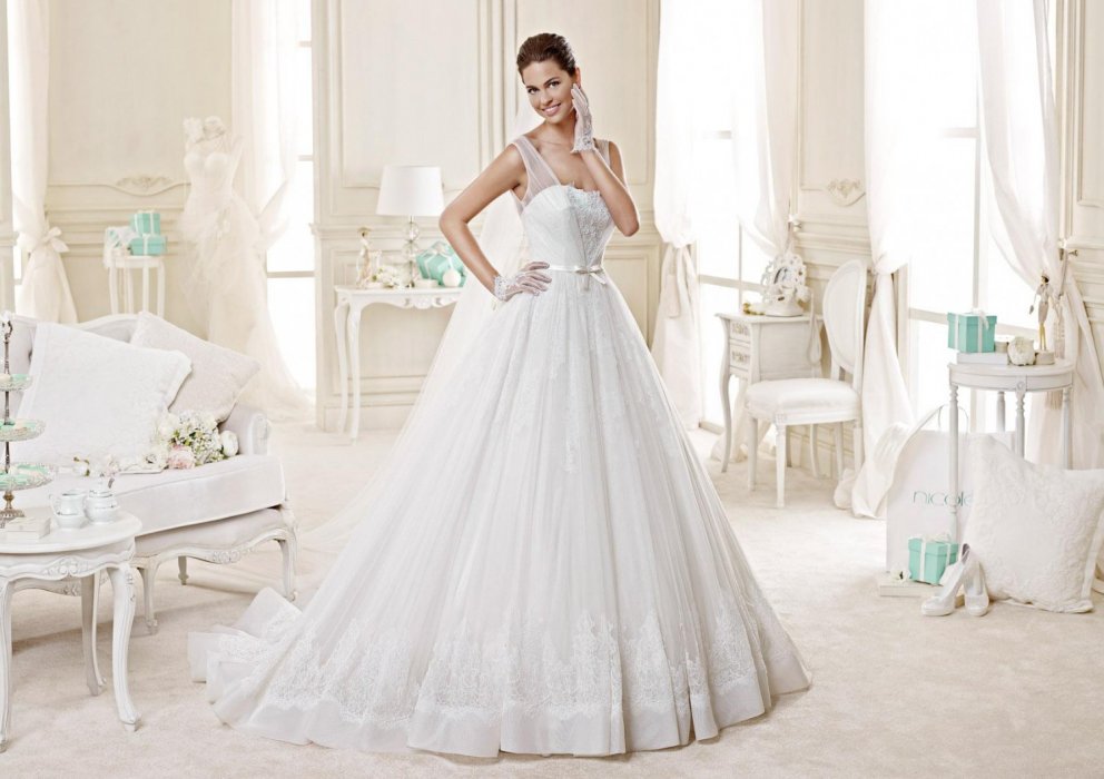 Свадебное платье Diana от Nicole Fashion Group (2015)