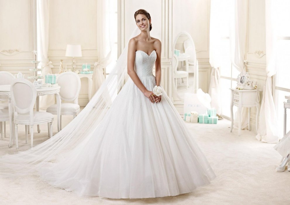 Свадебное платье Dimezia от Nicole Fashion Group (2015)