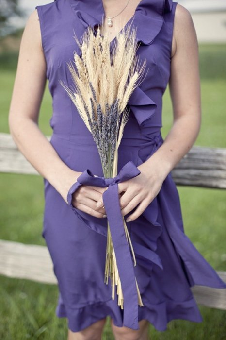 Букет невесты с пшеничными колосками