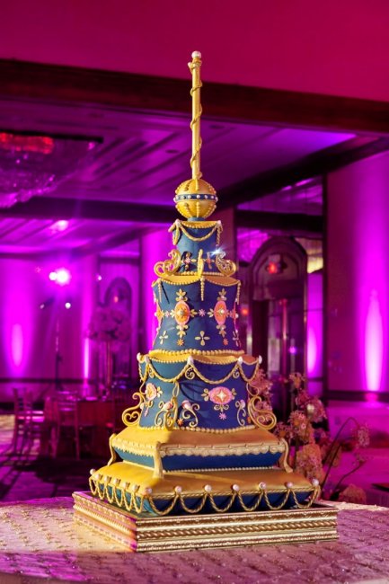 Свадебный торт  в стиле мультфильма Аладдин