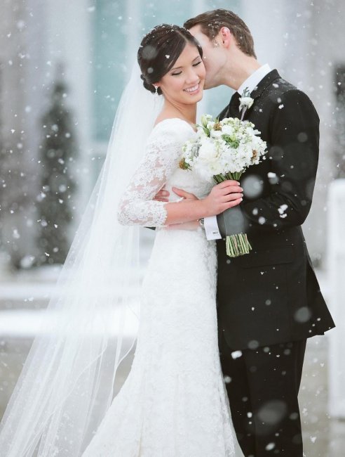 Свадебное платье для зимней невесты