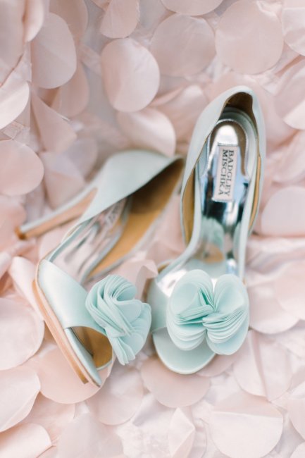 Туфли невесты в цвете Limpet Shell