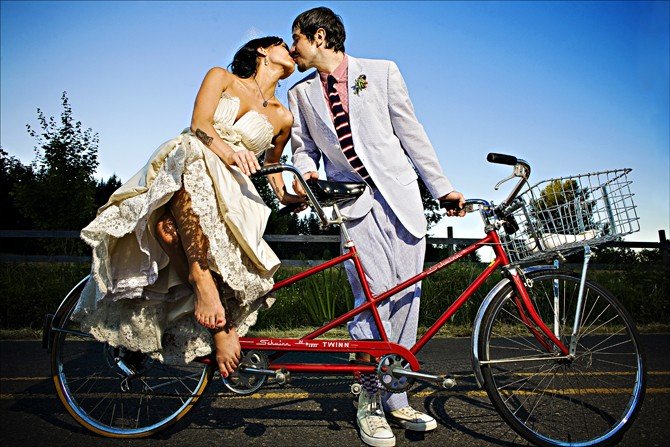 Свадебный кортеж из велосипедов