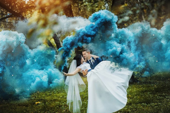 Волшебный эффект от дыма на свадебных фото