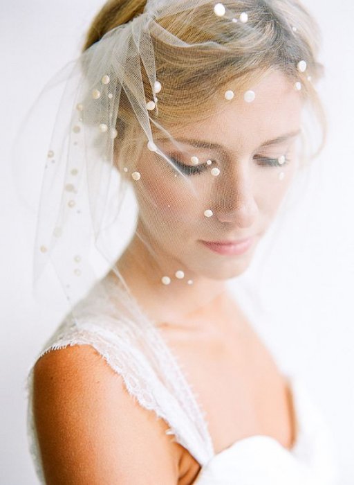 Потрясающе красивый образ невесты с вуалеткой