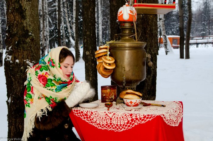 Самовар - важная часть русской свадьбы!