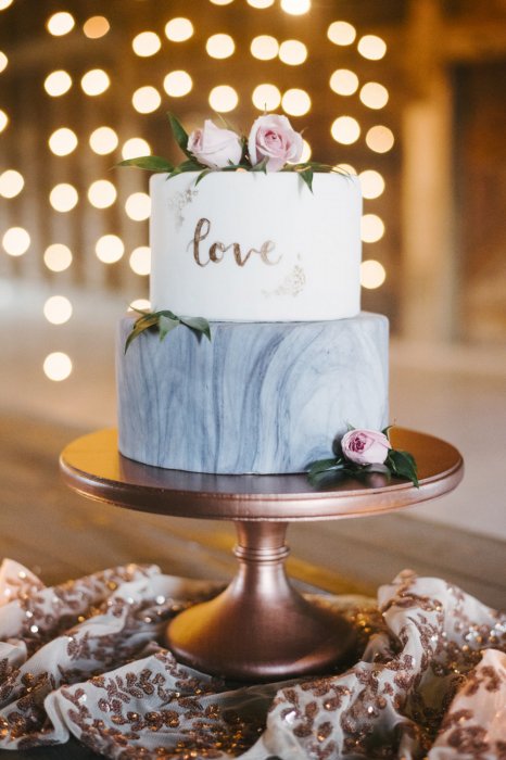 Вариант надписи на свадебном торте