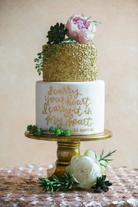 Свадебный десерт с каллиграфией