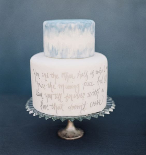 Каллишрафия в дизайне свадебного торта