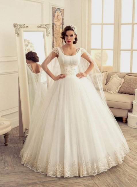 Пышное винтажное платье невесты