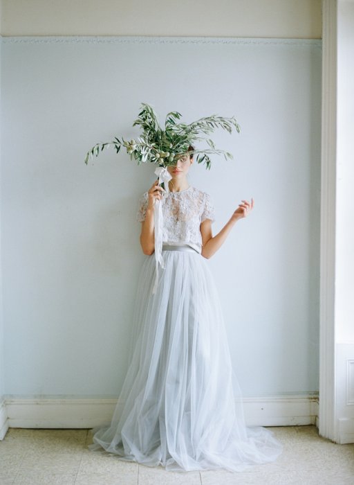 Свадебное платье crop top с юбкой нежного небесно-голубого цвета