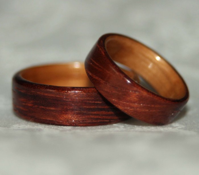 Кольца из дерева на 5 лет свадьбы