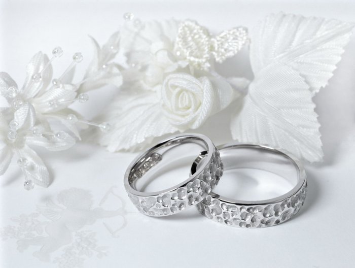 Серебряные кольца на 25 лет свадьбы