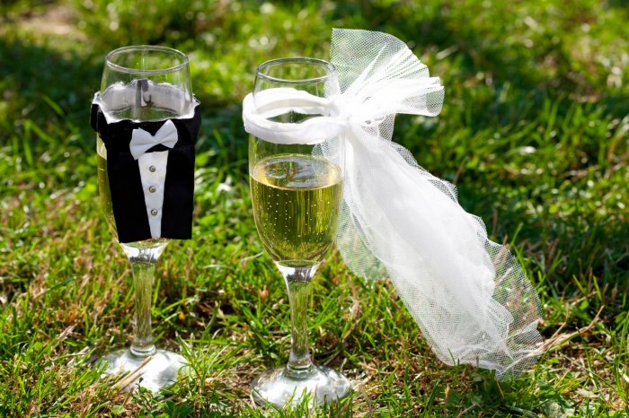 Дизайн свадебных бокалов