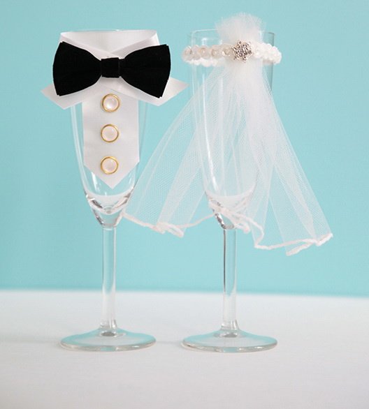 Дизайн свадебных бокалов в стиле жених и невеста