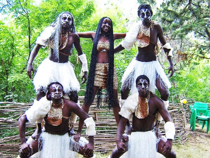 Племя на африканской свадьбе
