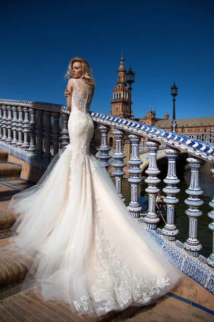 Свадебное платье фасона русалка