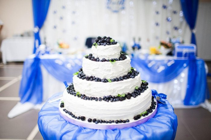 Трендовые свадебные торты 2018