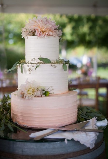Свадебный дизайн торта с омбре
