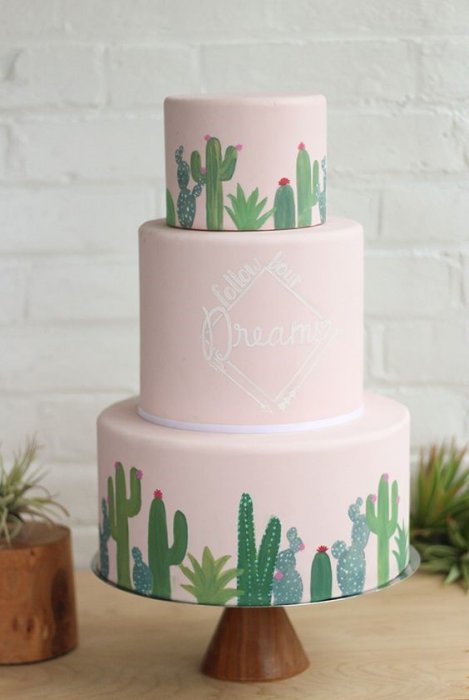 Акварельный свадебный торт с изображением кактусов