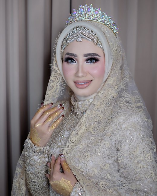 Яркий макияж мусульманской невесты