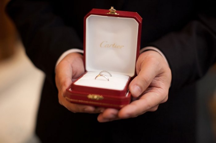 Кольца Cartier с бриллиантами