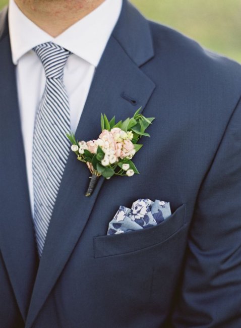 Синий костюм на свадьбу