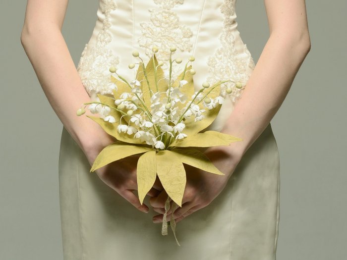 Букет невесты из бумажных ландышей