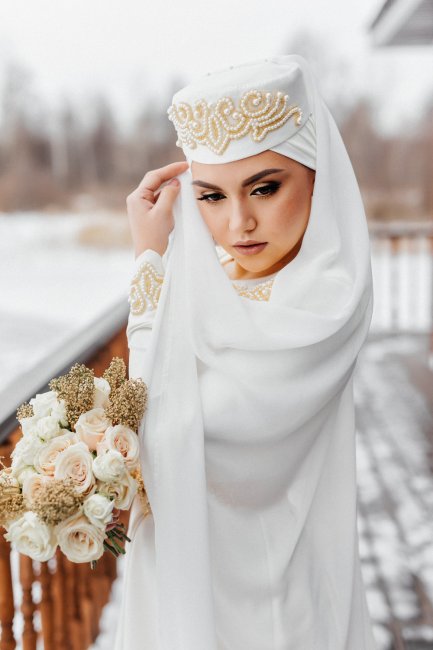 Головной убор мусульманской невесты для венчания