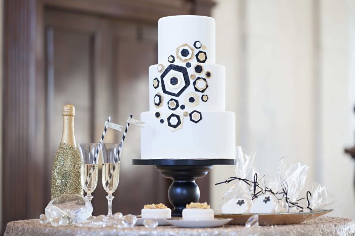 Геометрический торт на свадьбу